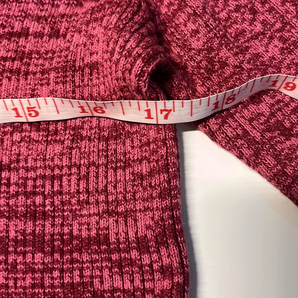 Sweater - Picture 5 of 6